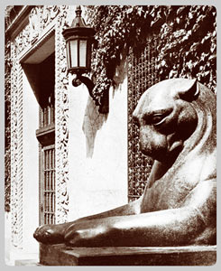 The University Main Building