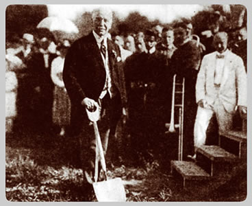 The University Main Building